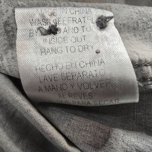 Roar Shirt Men's Small Bleached Gray Embordered Wings Conquer Y2K Button Down - Picture 9 of 16